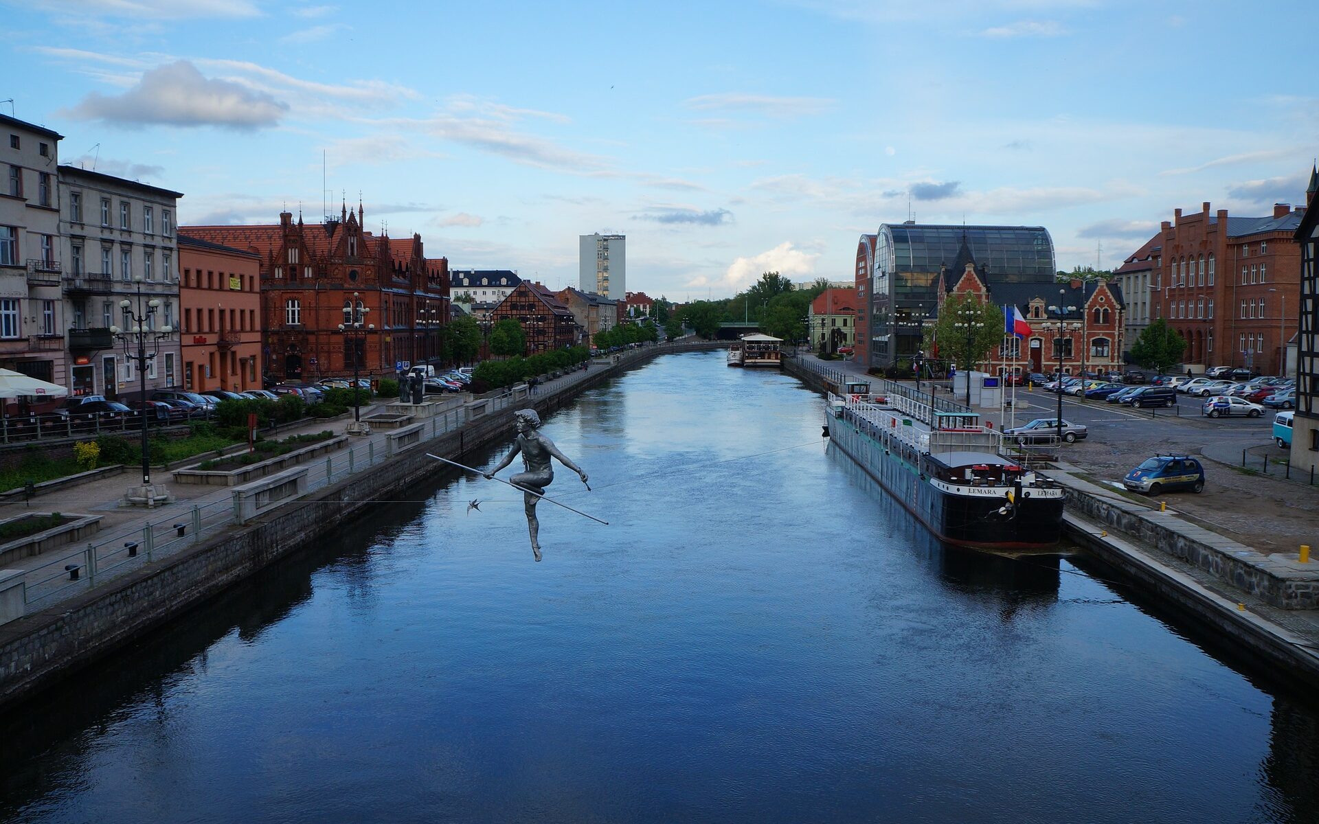 Biuro tłumaczeń Bydgoszcz - natywne tłumaczenia publikacji